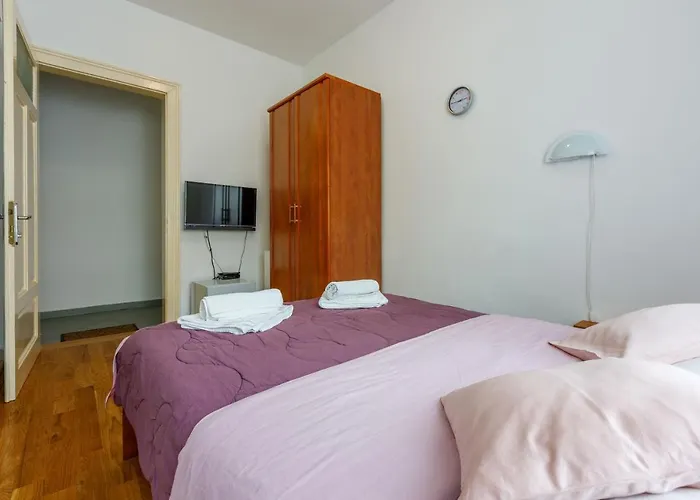 Laura Guest house 3*